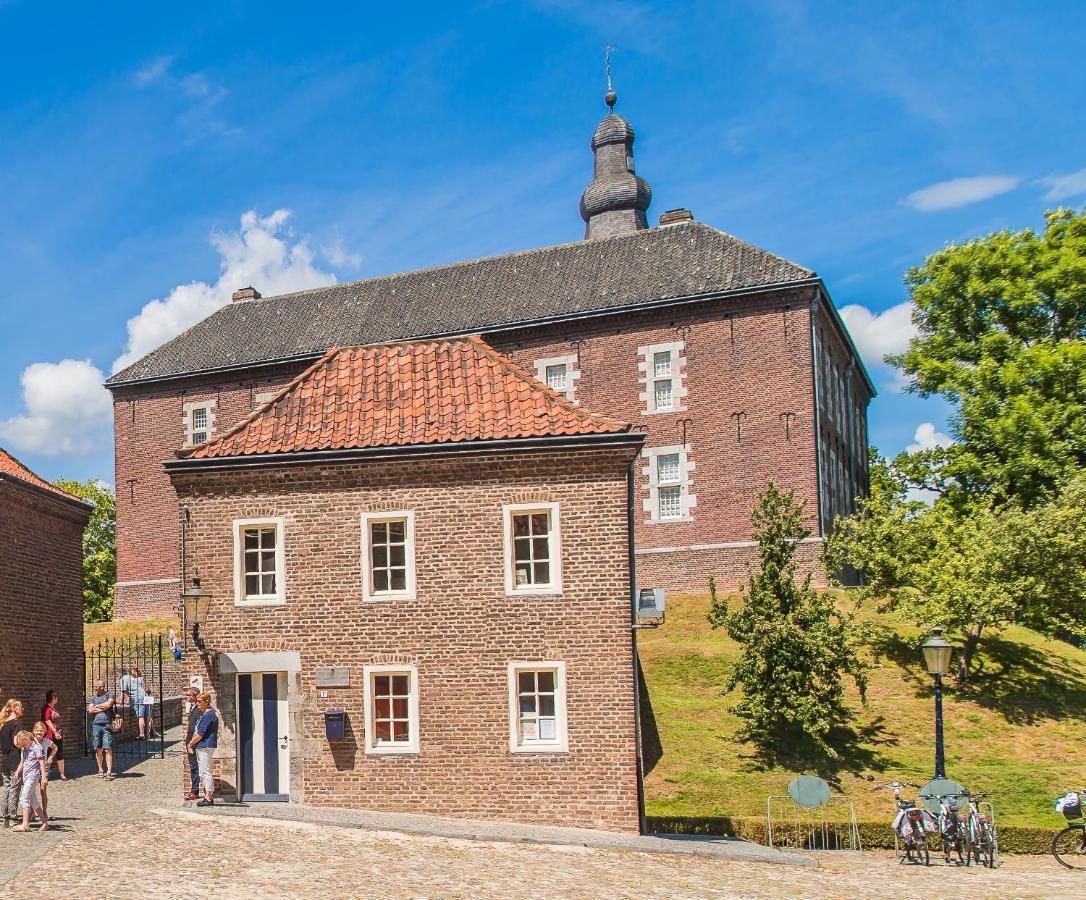 Landgoed Kasteel Limbricht Bed & Breakfast エクステリア 写真