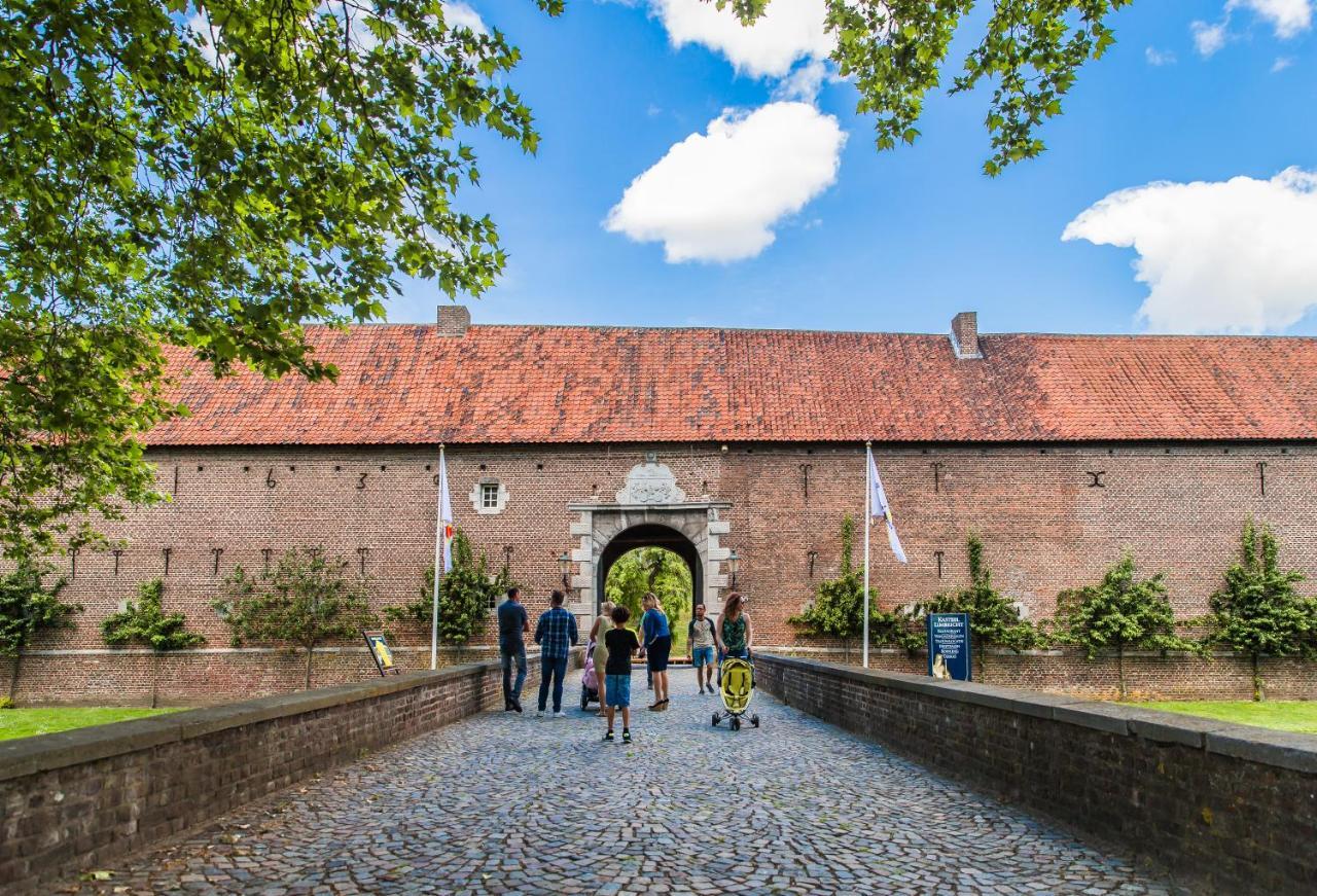Landgoed Kasteel Limbricht Bed & Breakfast エクステリア 写真